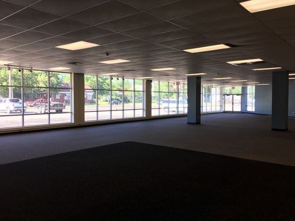Retail Opportunity: 1321 Covert Avenue, Evansville, IN 47714
